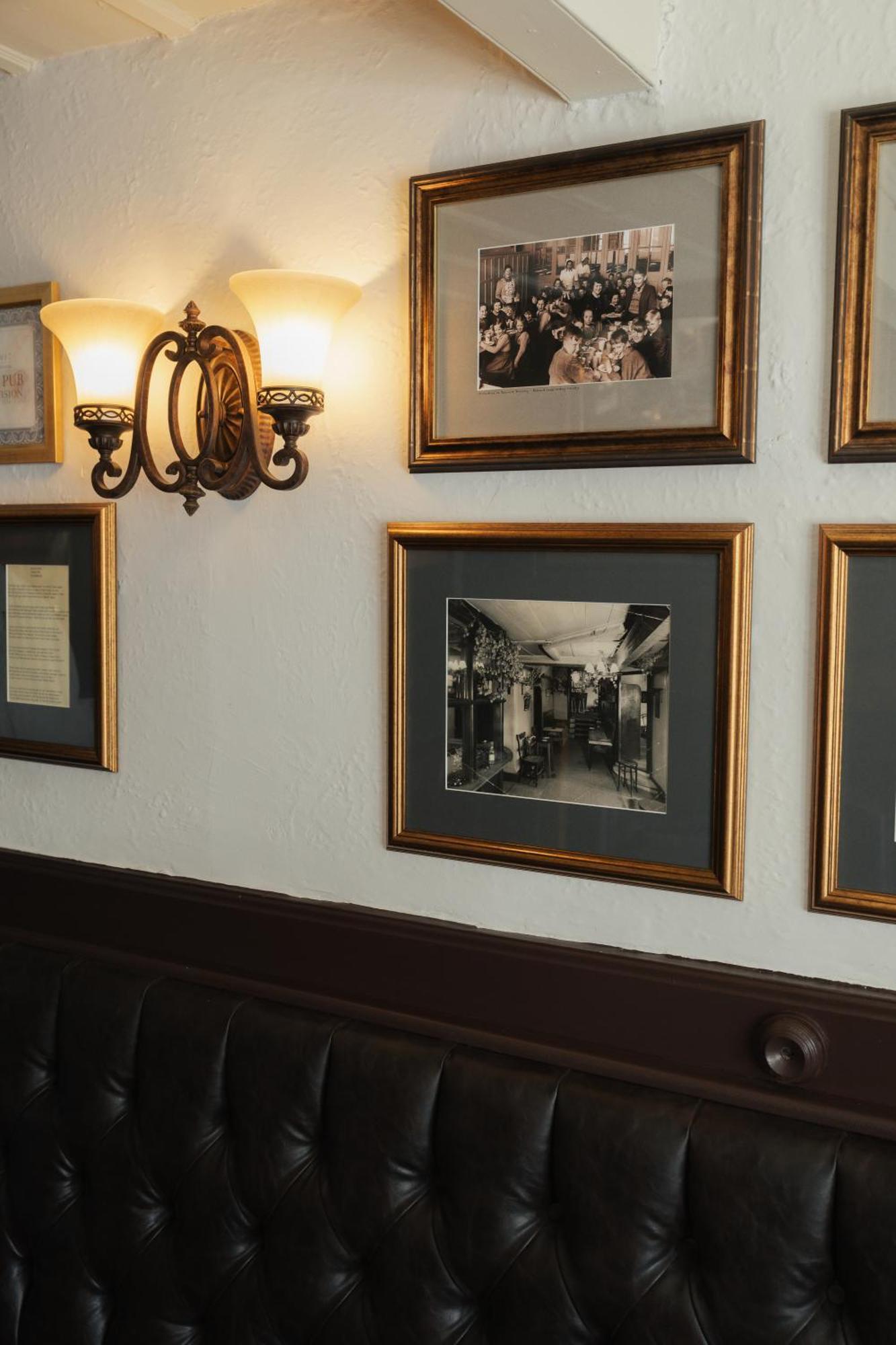 Black Dog Inn 볼턴 외부 사진